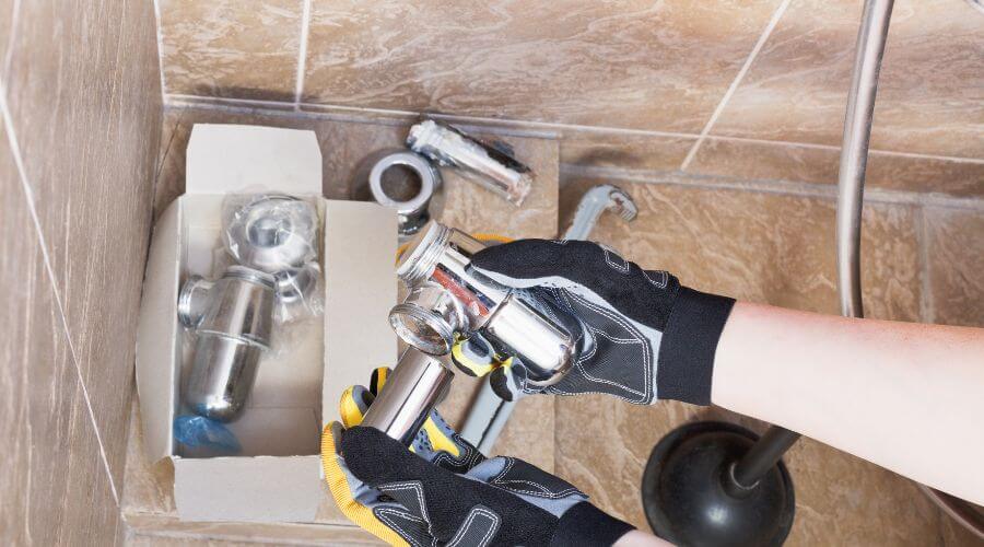 Professional gutter cleaning in Swisshome, OR